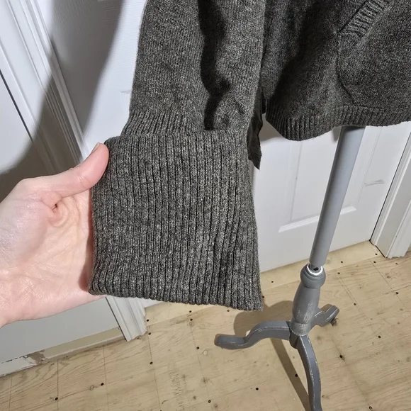 KNYT & LYNK cashmere Sweater - Picture 3 of 6